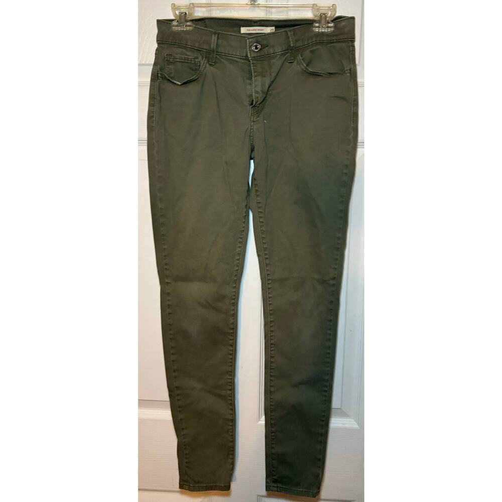 Levi's Women's Skinny Jeans in Olive Green